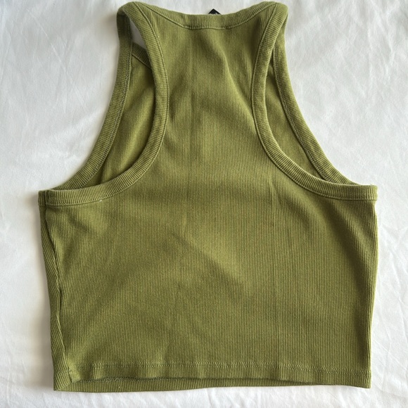 green tank top - Picture 2 of 2